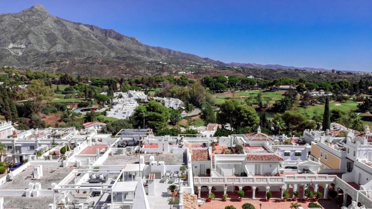 Stunning 2 Bedroom Townhouse With Serene Terrace And Charming Mountain Views