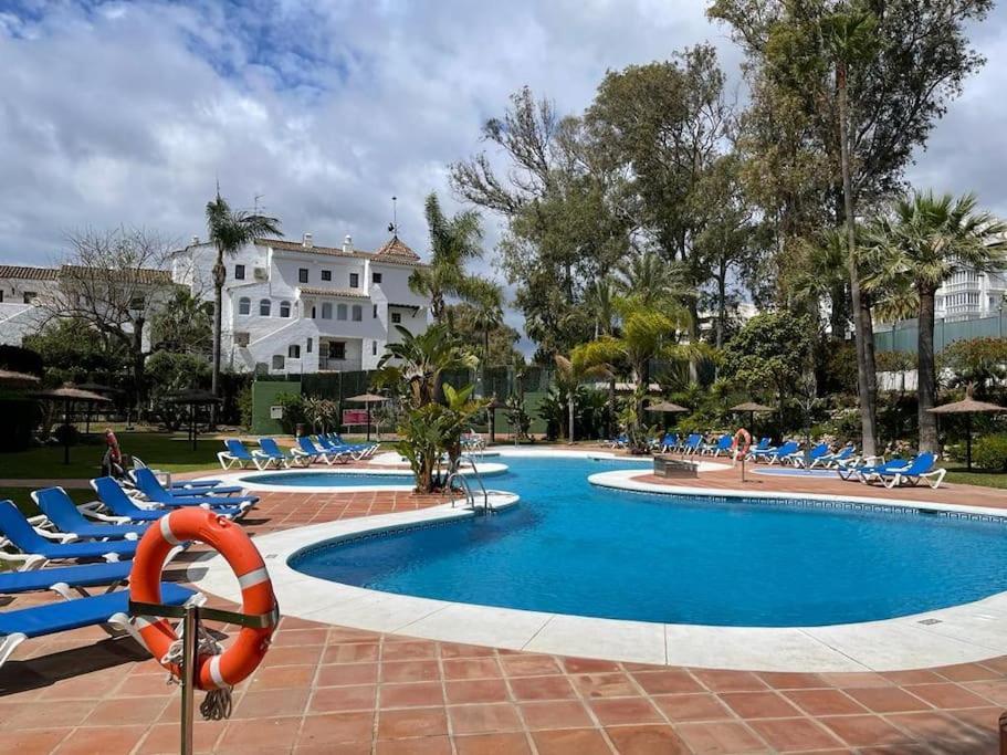 Apartment Luxurious 2br In Puerto Banus