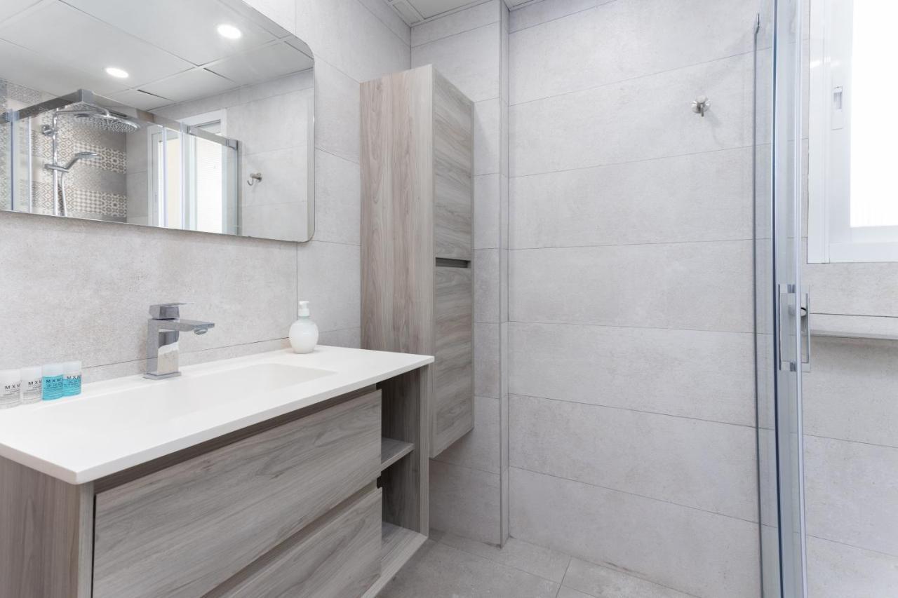 Two Bedrooms Avenida Del Mar