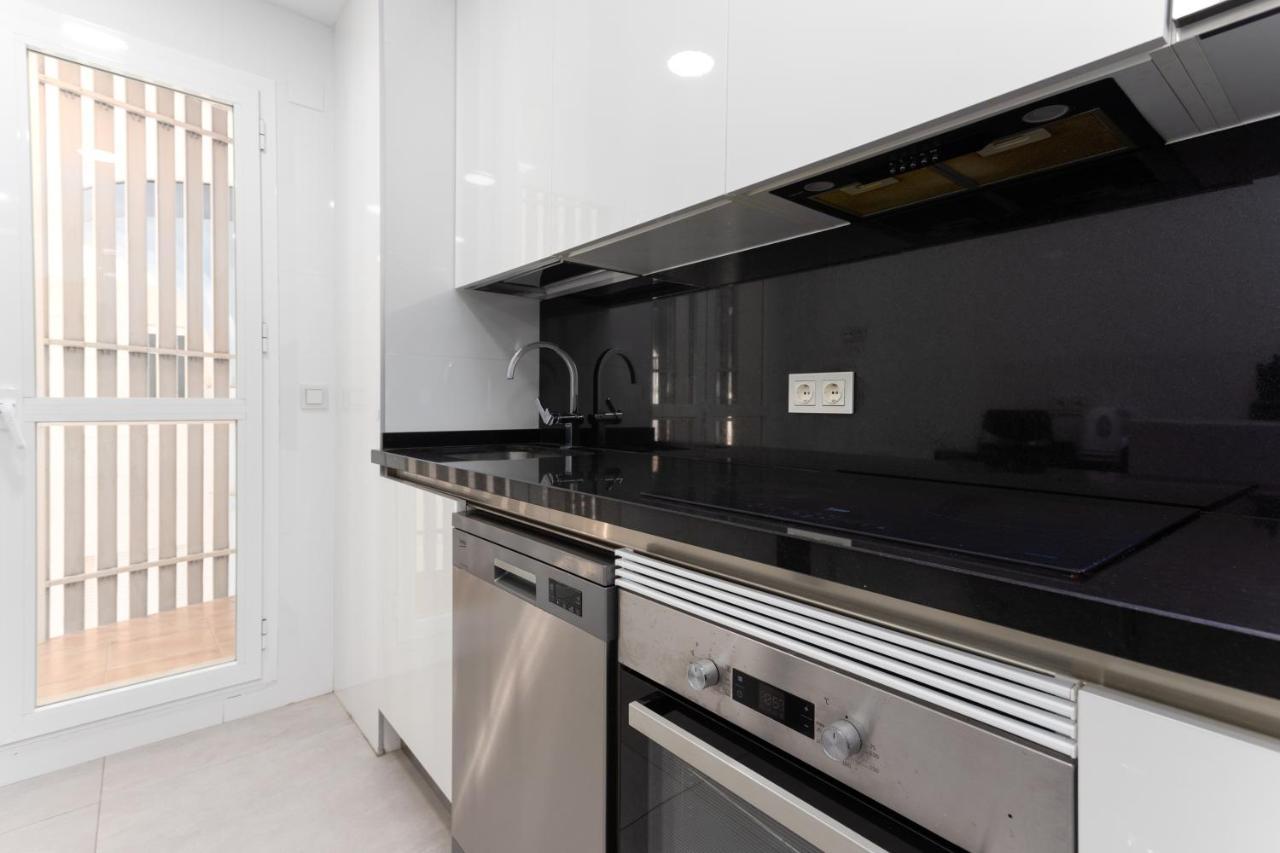 Two Bedrooms Avenida Del Mar *