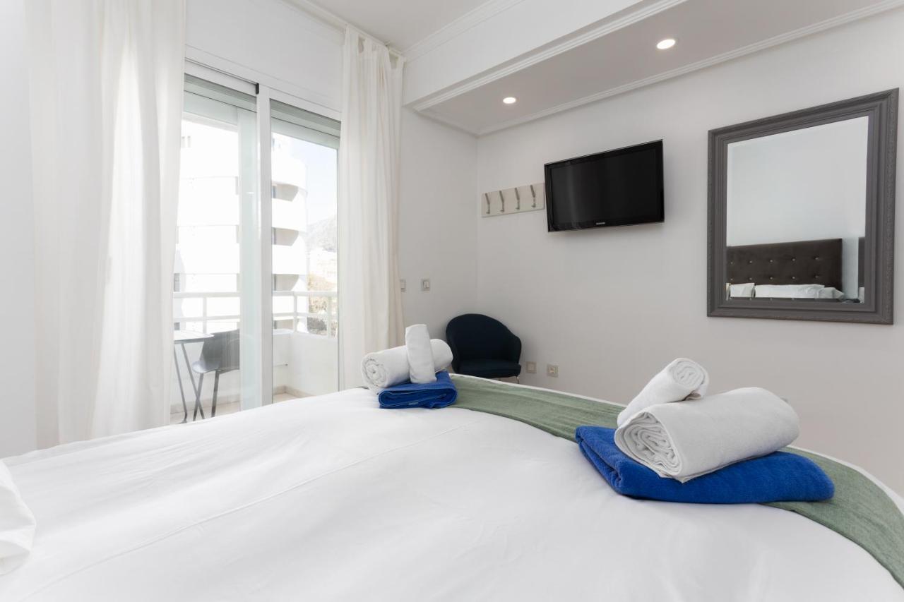 Two Bedrooms Avenida Del Mar *