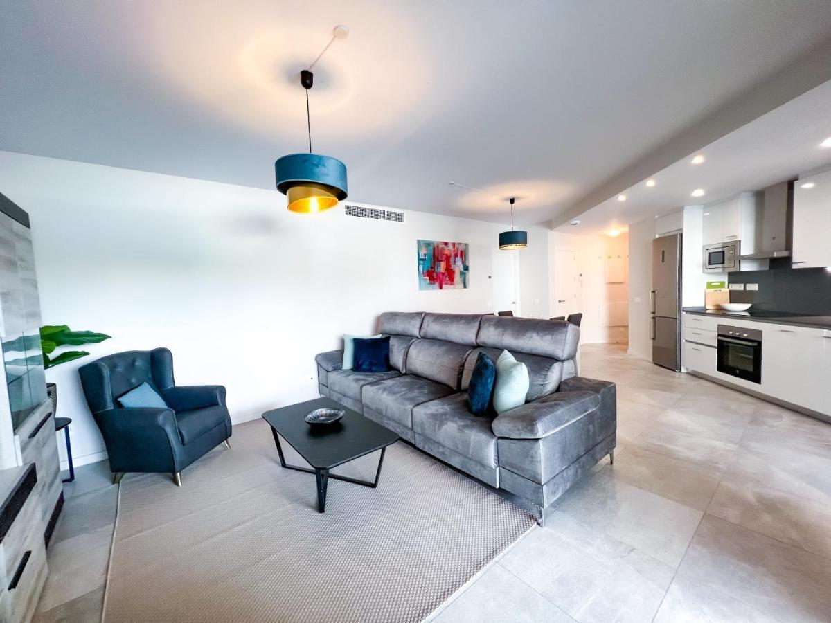 In Center With Private Parking Apartment Marbella