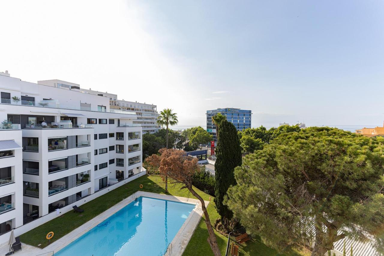 Brand New With Pool And Sea View In Appartement