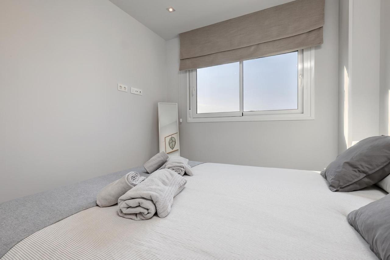 Brand New With Pool And Sea View In