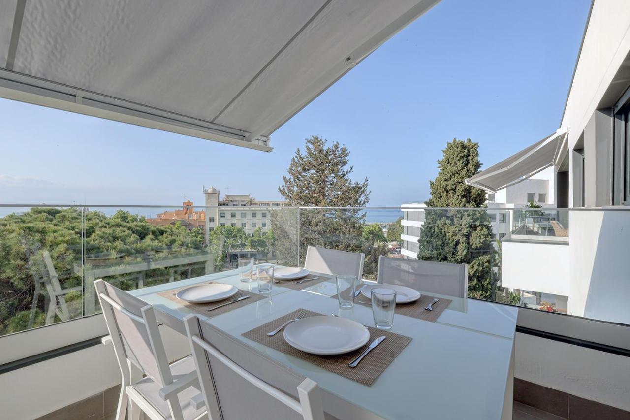 Brand New With Pool And Sea View In Appartement Marbella