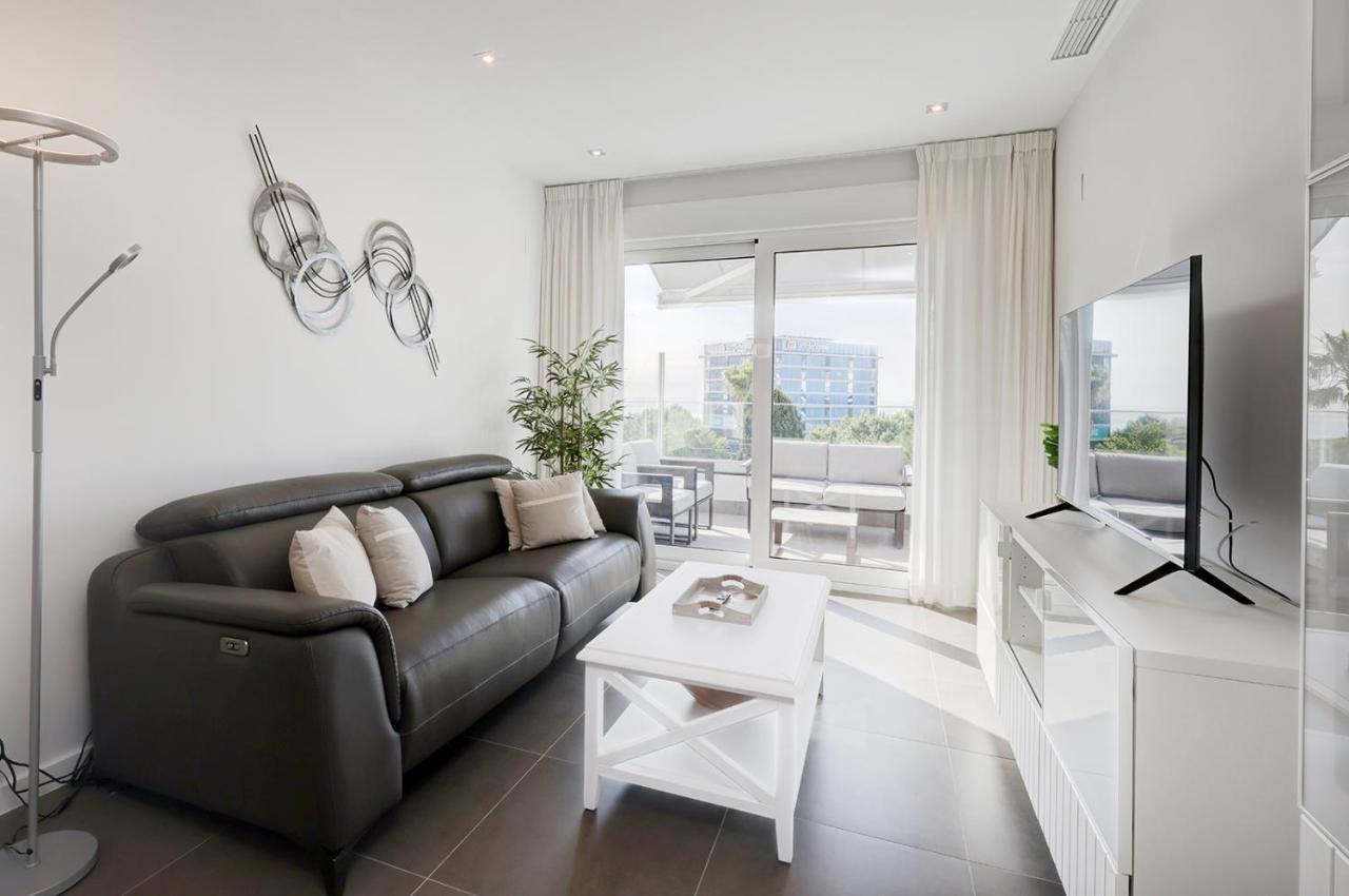 Appartement Brand New With Pool And Sea View In Marbella