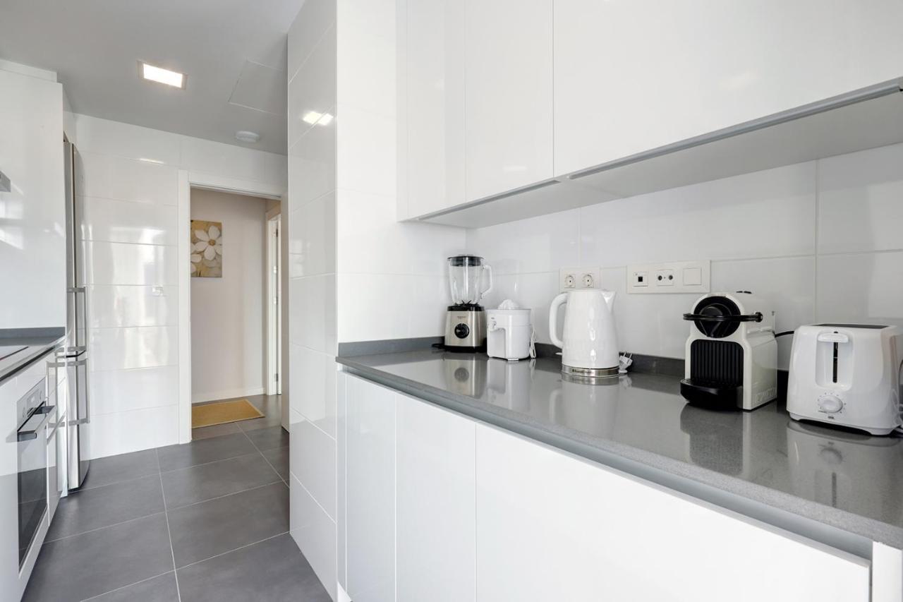 Brand New With Pool And Sea View In * Marbella