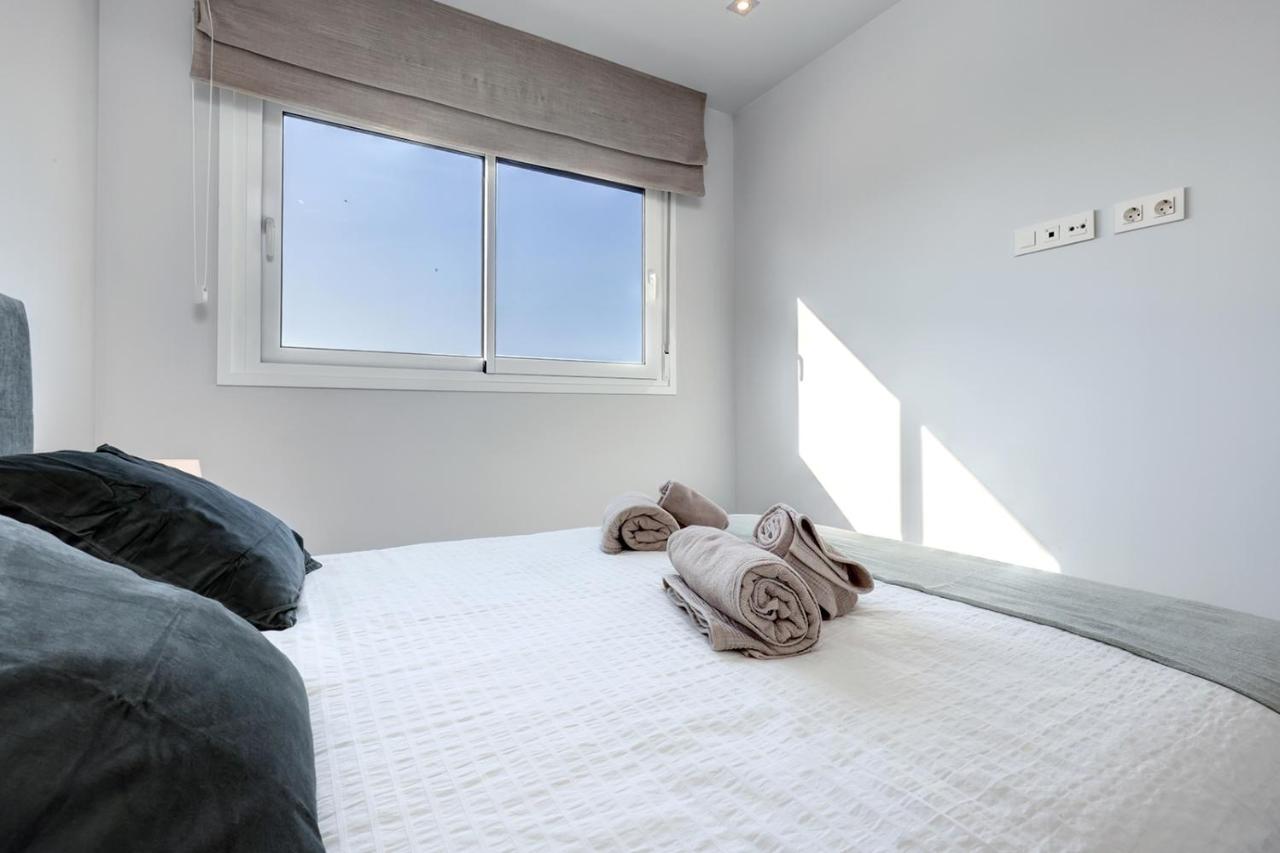 Brand New With Pool And Sea View In *