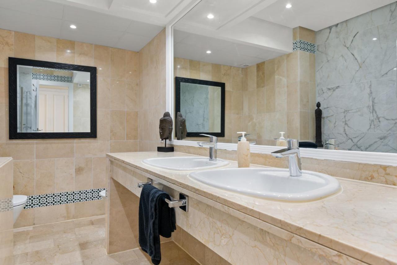 Beachfront Puerto Banus Apartment Marbella