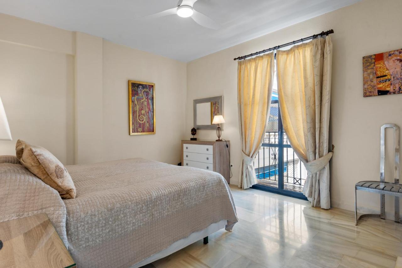 Beachfront Puerto Banus Apartment Marbella