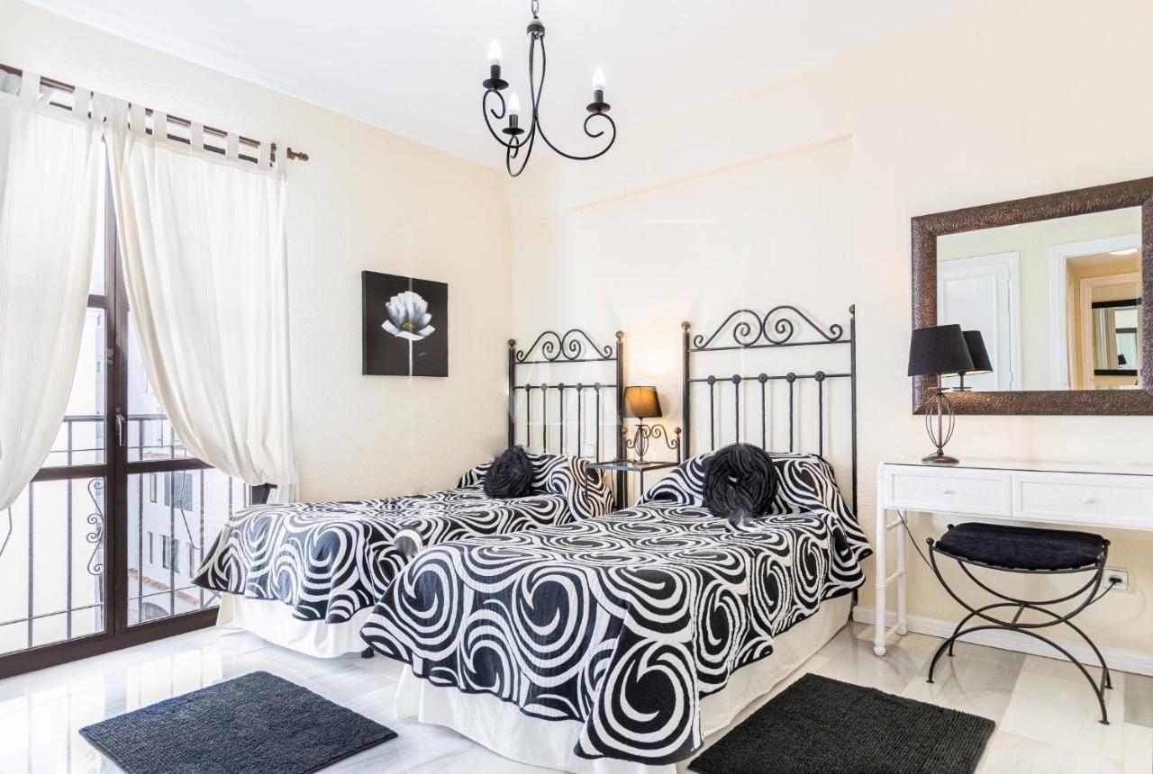 Apartment Beachfront Puerto Banus