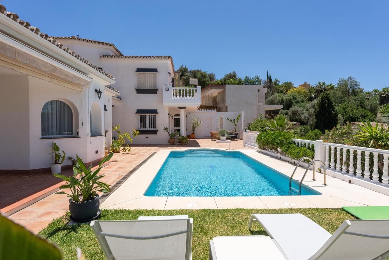 Luxurious Close To Sea And Golf Villa *