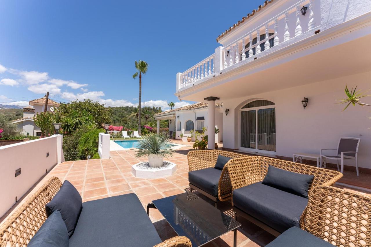Luxurious Close To Sea And Golf