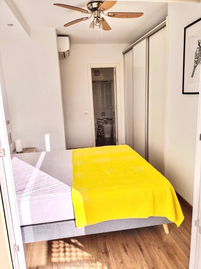 Apartment Sunny In Center Of ! *
