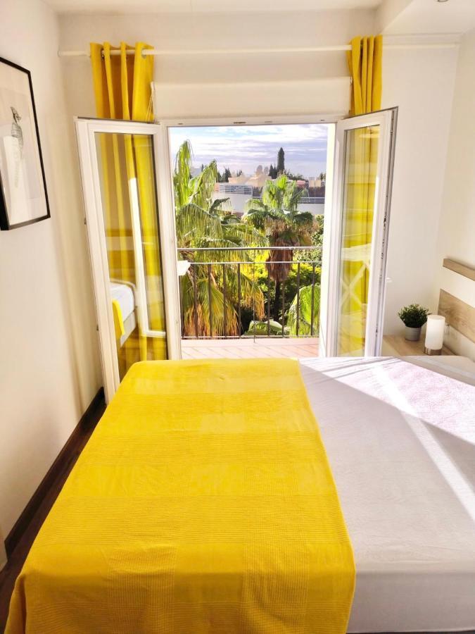 Sunny In Center Of ! Apartment