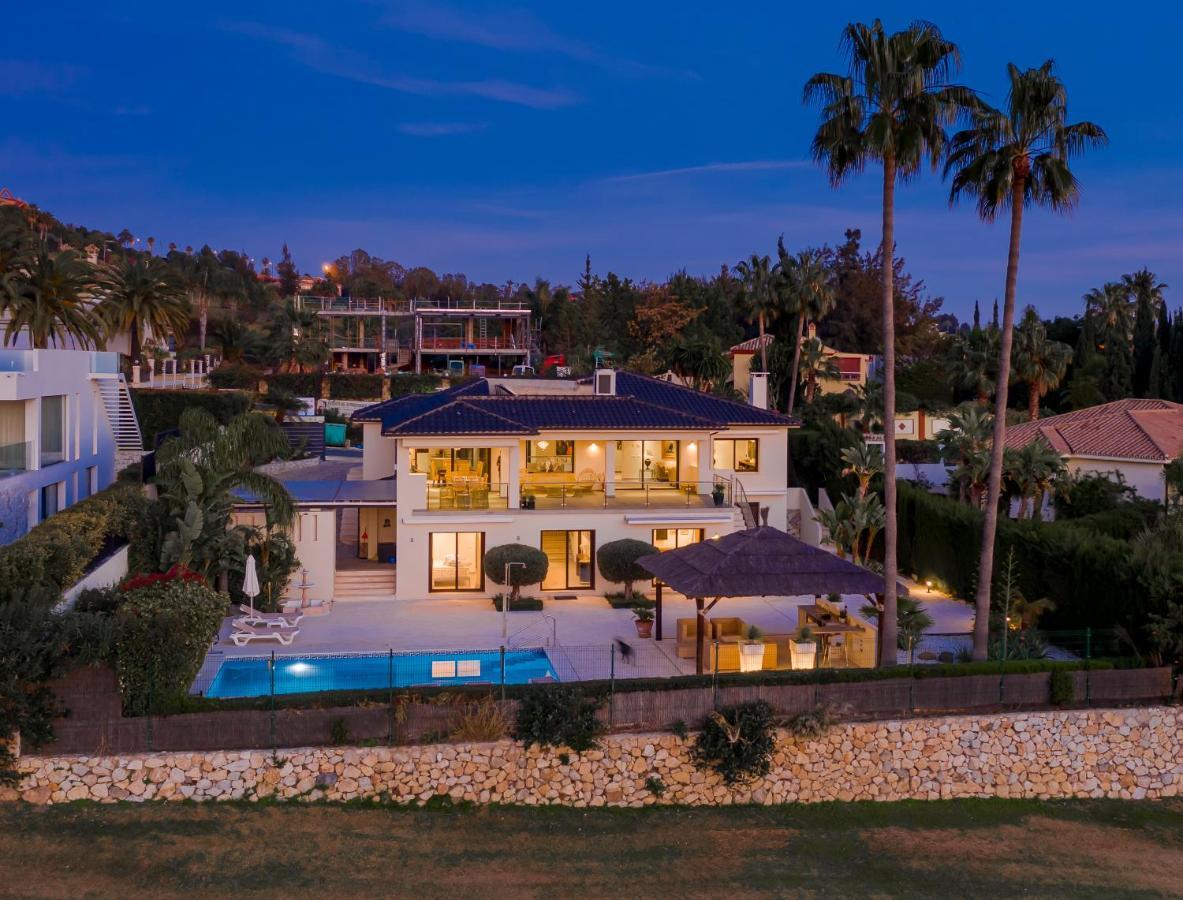 - Naranjos Golf Frontline Villa