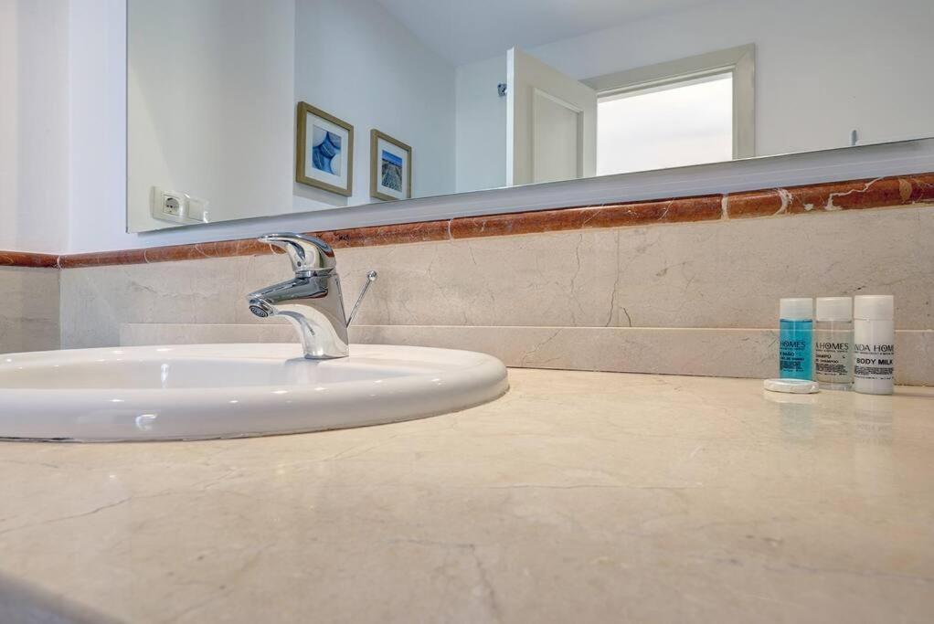 Apartment Stunning Duplex 5 Minutes From Puerto Banus Marbella