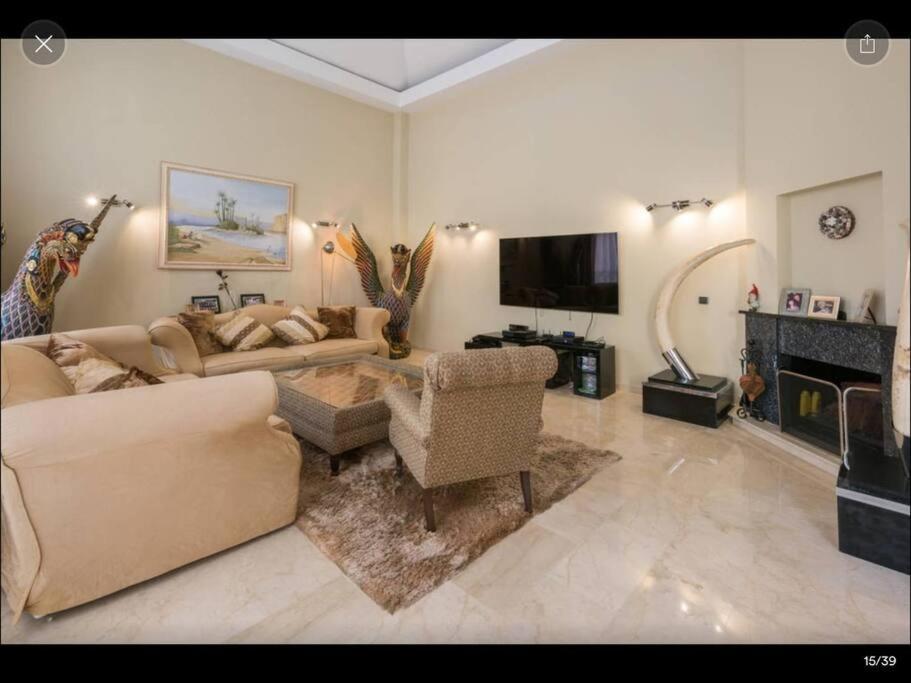 Luxury On Mistral Beach, Puerto Banus. *