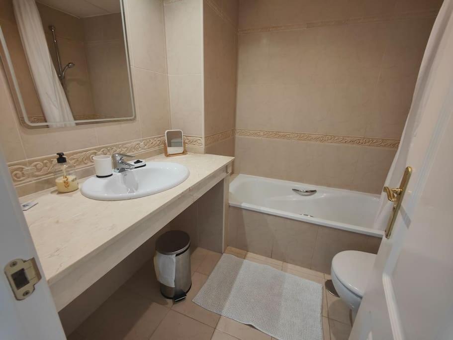 Holiday home Jolie Maison A Cabopino Marbella