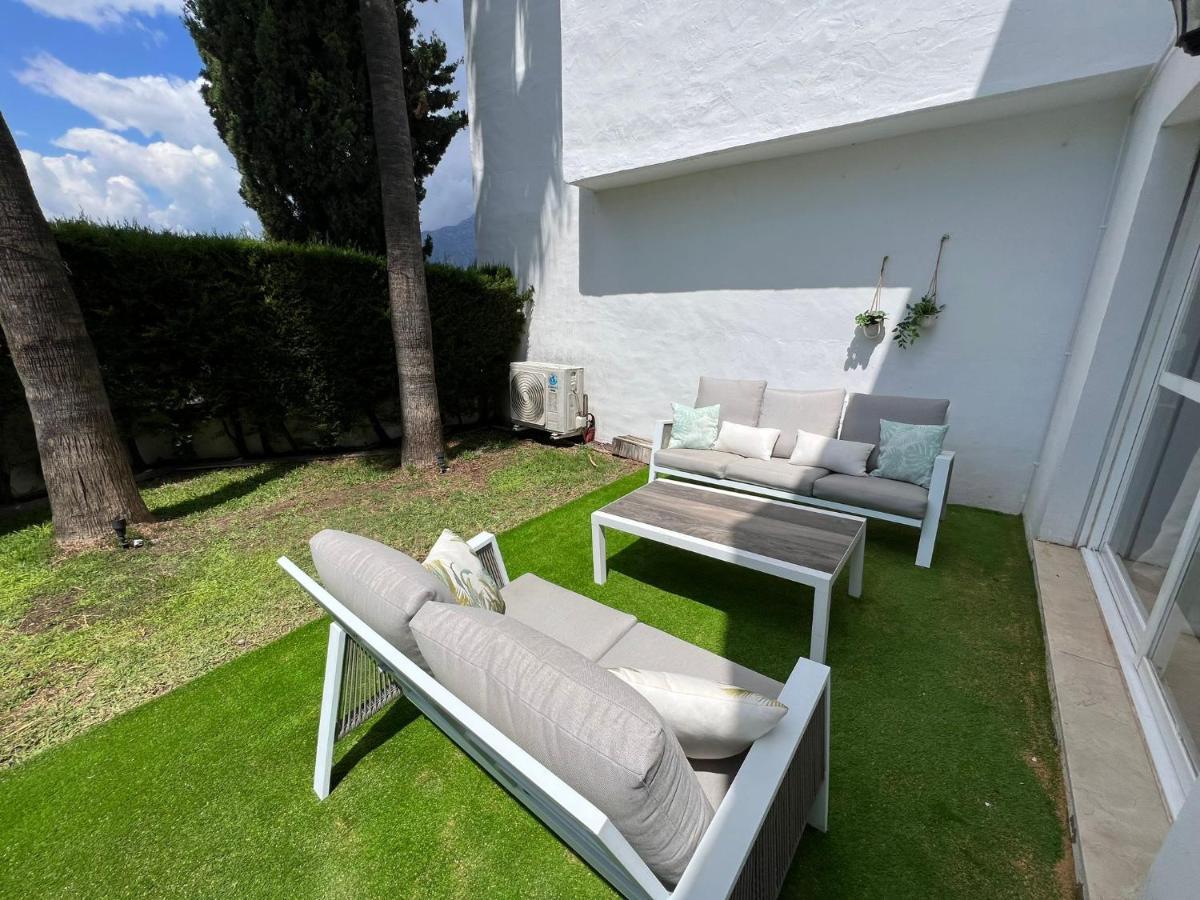 Impeccable Large With Immense Terrace And Private Garden Overlooking The Mountain, Featuring 2 Bedrooms And Sleeping Up To 4 Guests Located 100 Meters From Plaza Maestranza Apartamento Marbella