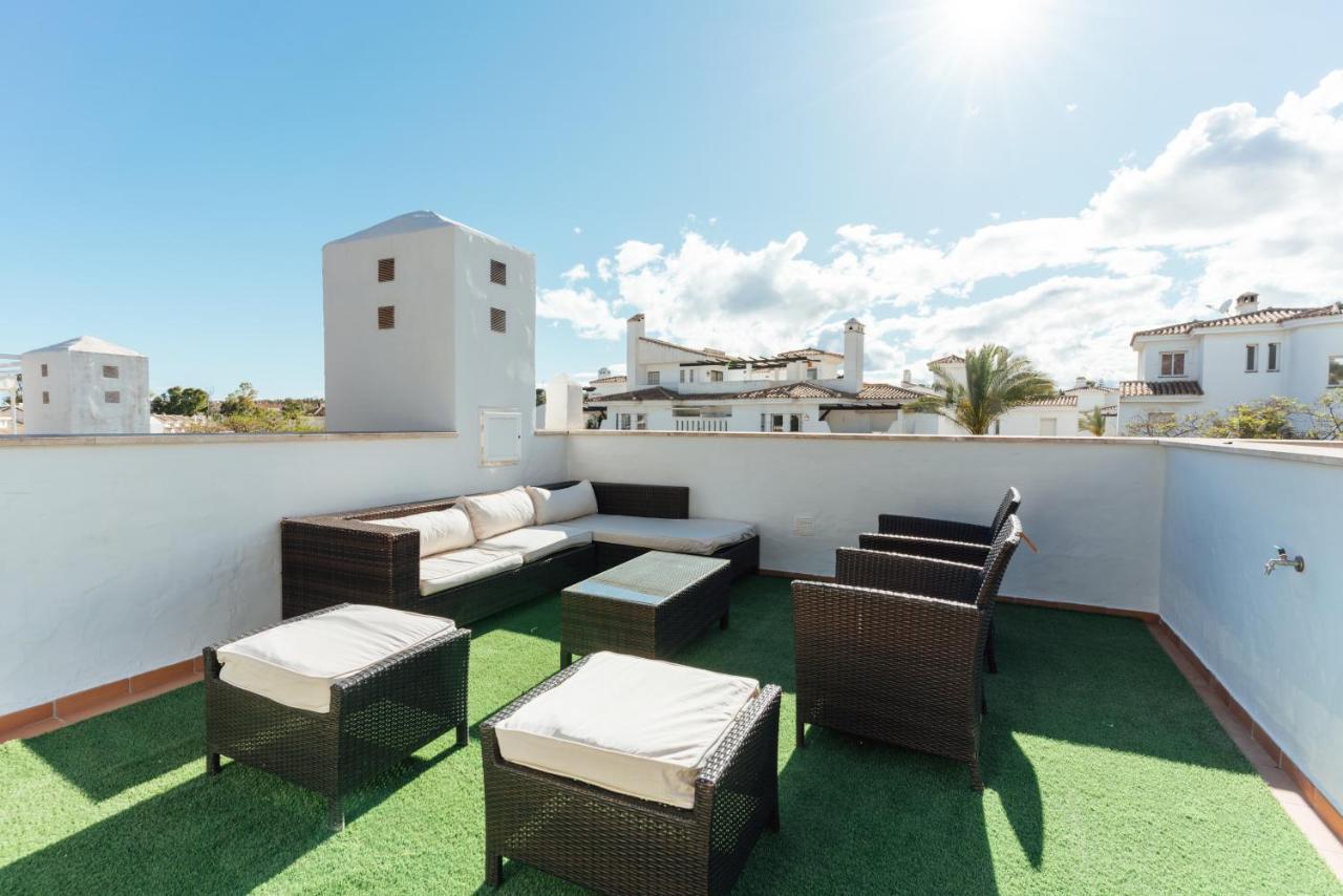2bdr Penthouse, Naranjos, W/pool, 2km P.banus Apartment Marbella