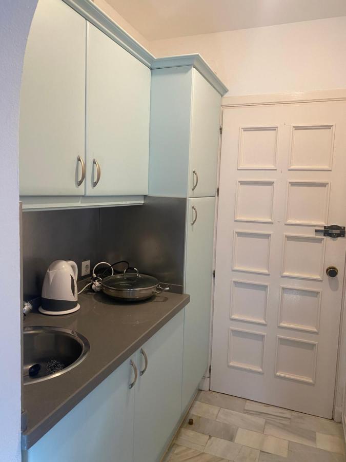 Elegant In Del Golf, 5 Stars & Front Line Golf In Puerto Banus Apartment *