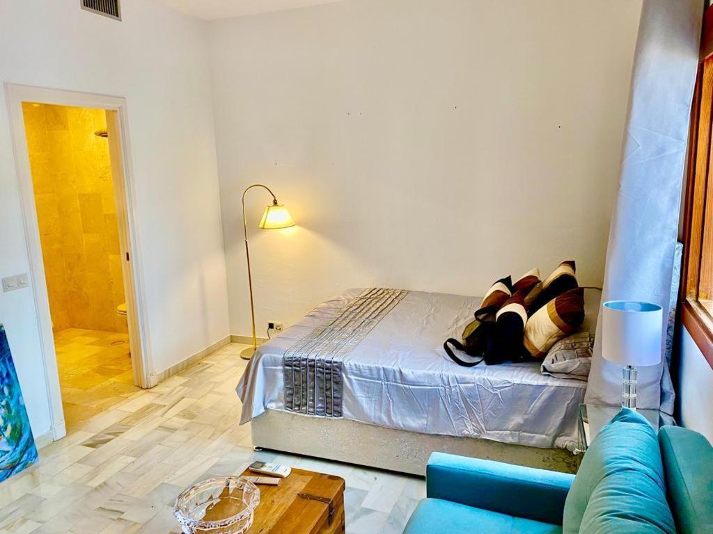 Elegant In Del Golf, 5 Stars & Front Line Golf In Puerto Banus Apartment *