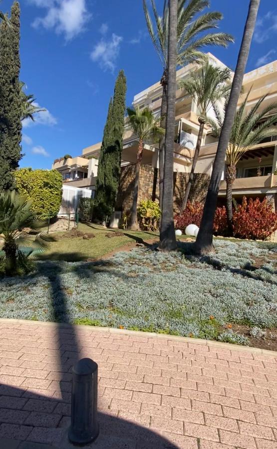 Elegant In Del Golf, 5 Stars & Front Line Golf In Puerto Banus Apartment