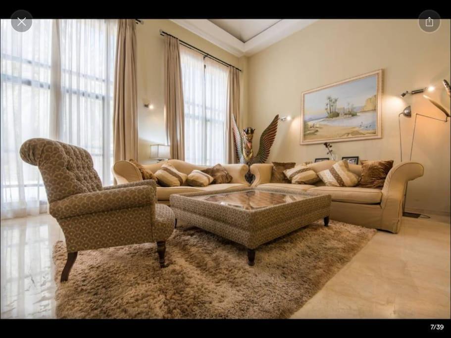 Luxury On Mistral Beach, Puerto Banus. Villa