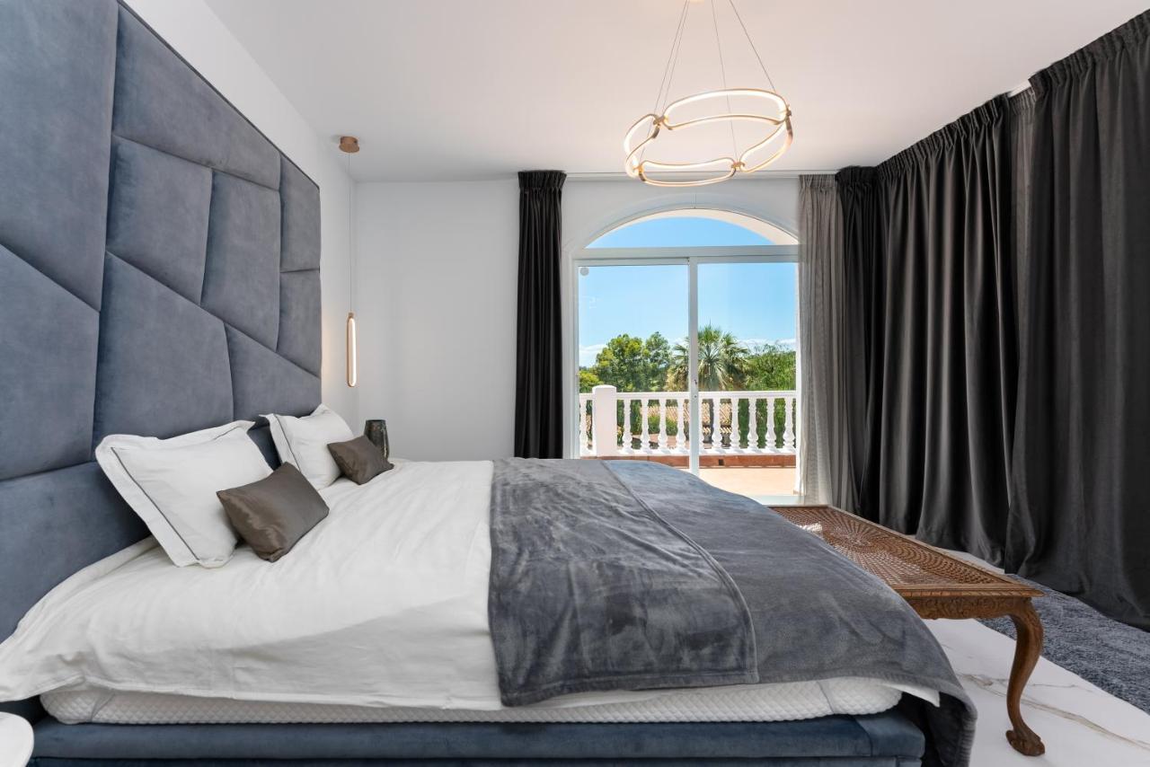 Luxurious Close To Sea And Golf Marbella