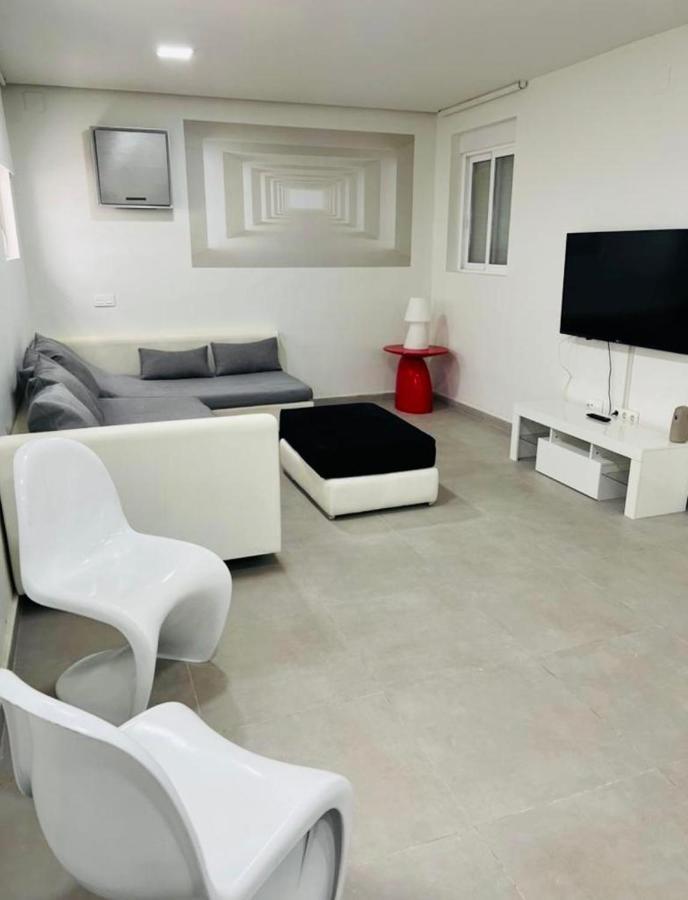 Incredible Luxury Location In Puerto Banus For Families *