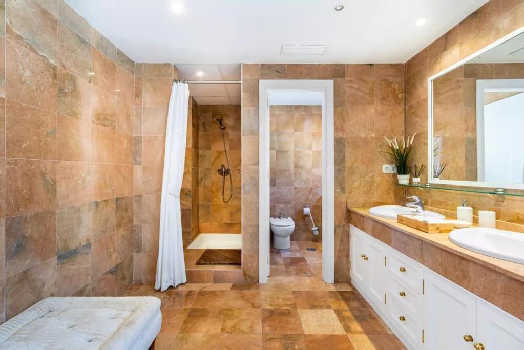 Spectacular Two Floor Penthouse Centre * Marbella