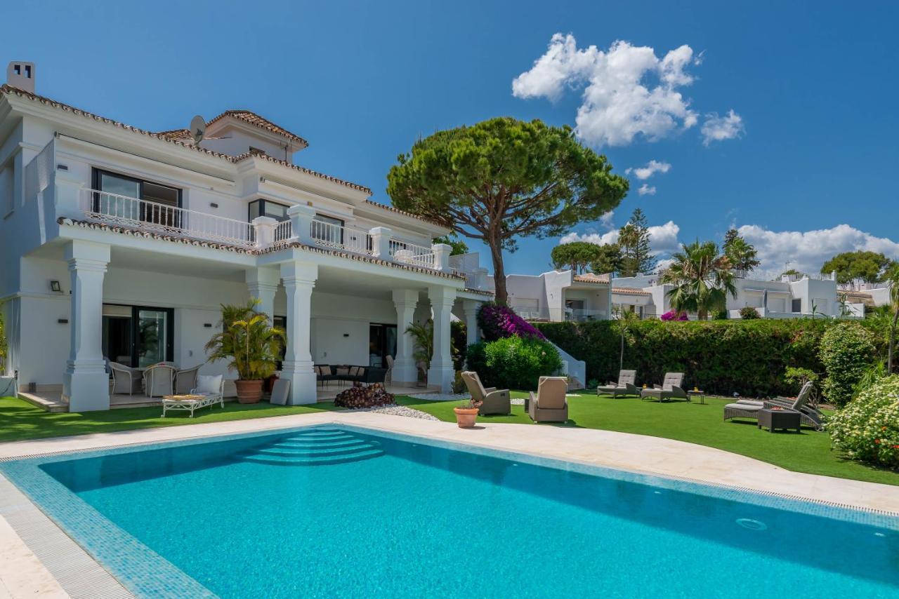 Apartment Luxurious 7 Bdrm Frontline Golf - Aloha Gardens Marbella