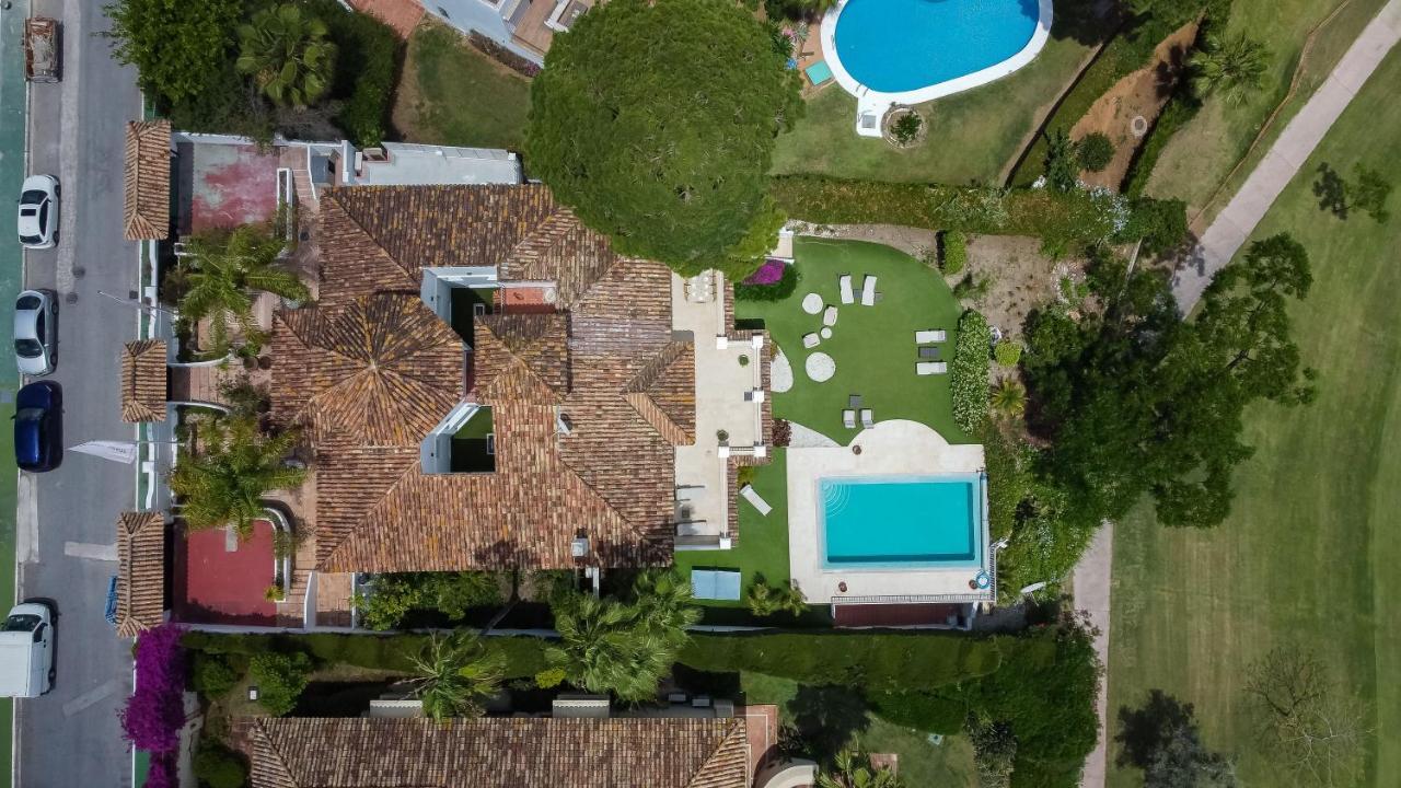 Luxurious 7 Bdrm Frontline Golf - Aloha Gardens Marbella