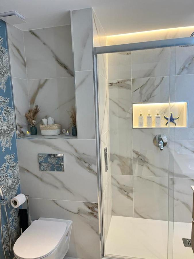 Apartamento 751, Renovated 2 Beedroom Apartment, Second Line Of The Beach, Wifi, Parkinging *