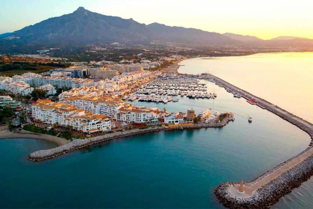 Holiday home Boutique Townhouse With Hot Tub Near Puerto Banus *