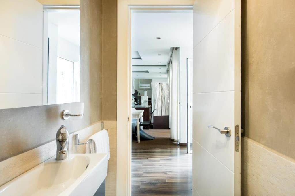 Boutique Townhouse With Hot Tub Near Puerto Banus Casa de férias
