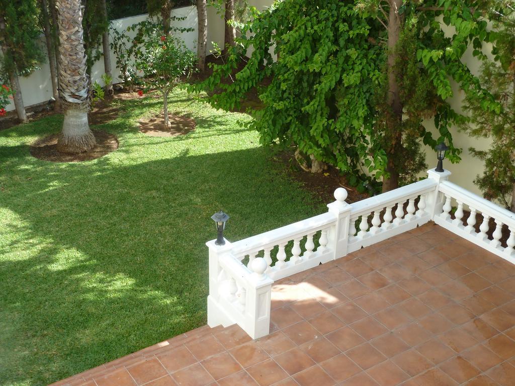 Maxine Pousada Marbella