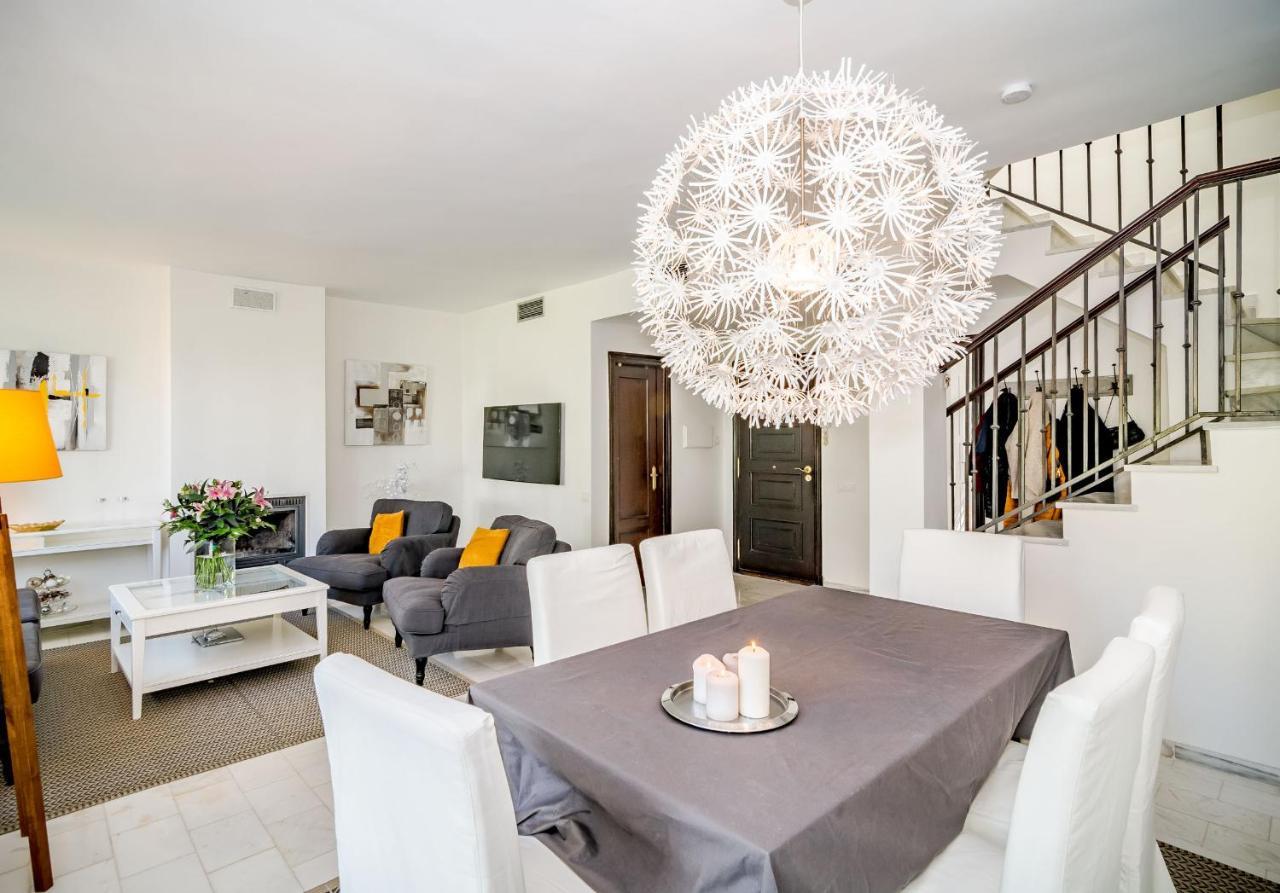 Tropical Getaway Townhouse In Nueva Andalucia Close To Los Naranjos Golf * Marbella