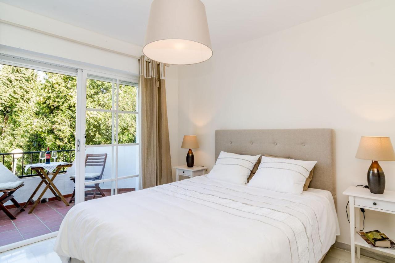 Tropical Getaway Townhouse In Nueva Andalucia Close To Los Naranjos Golf Holiday home