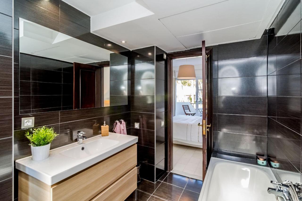 Tropical Getaway Townhouse In Nueva Andalucia Close To Los Naranjos Golf