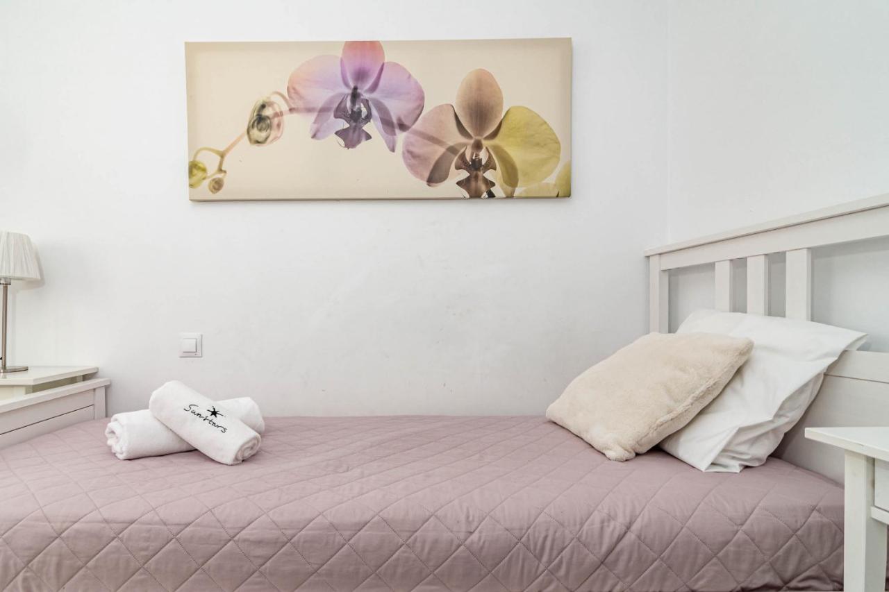 Captivating 2 Bedroom In Popular Nueva Andalucia Close To Centro Plaza