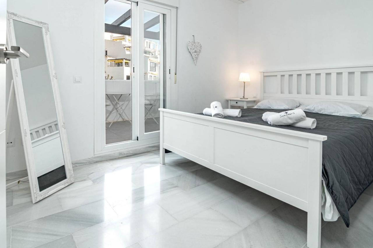 Captivating 2 Bedroom In Popular Nueva Andalucia Close To Centro Plaza