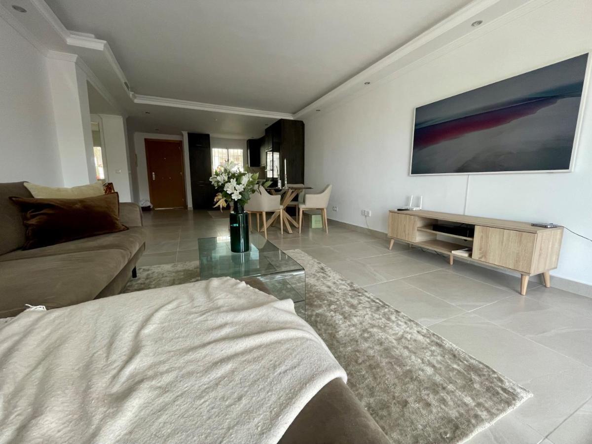 In Puerto Banus - And Luxury Apartamento