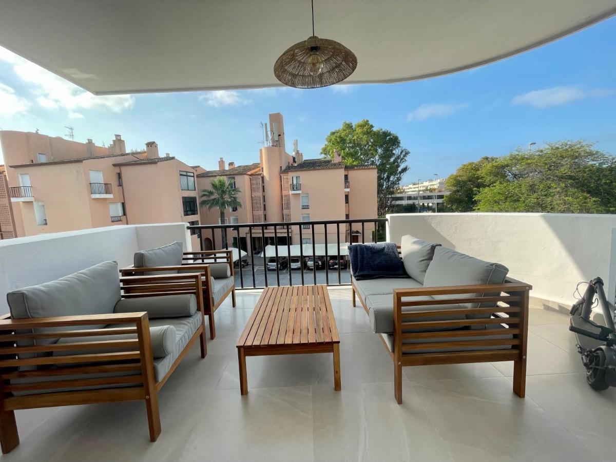 In Puerto Banus - And Luxury Apartamento