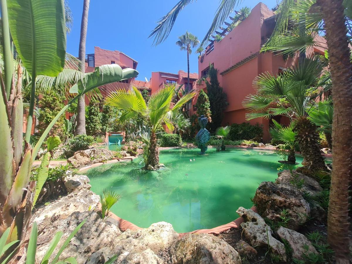 Luxury Spacious Penthouse & Garage 150m To Apartamento