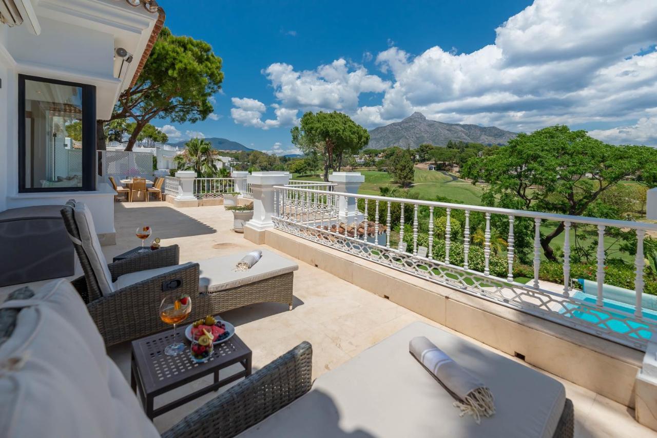 Luxurious 7 Bdrm Frontline Golf - Aloha Gardens *