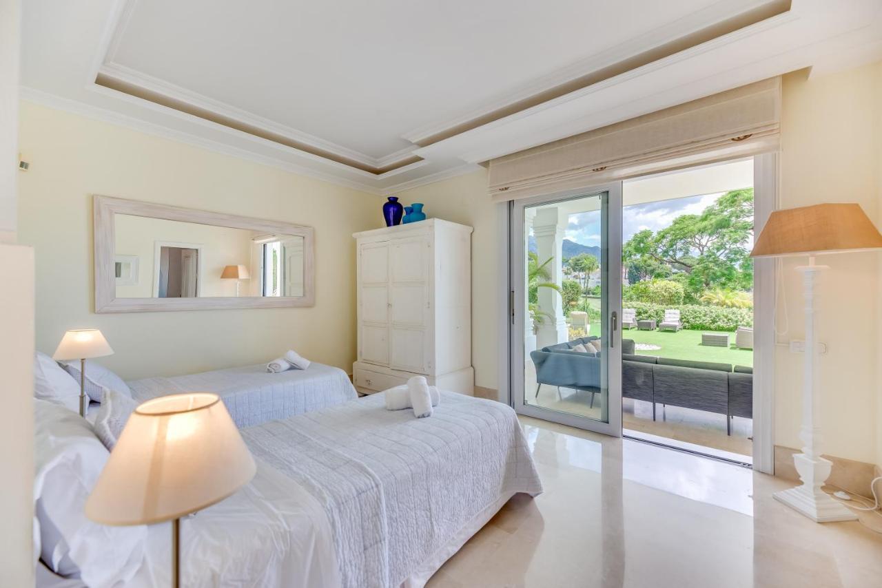 Apartment Luxurious 7 Bdrm Frontline Golf - Aloha Gardens *