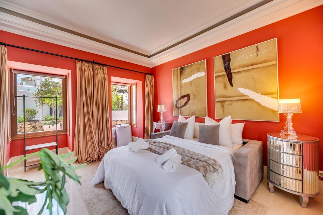 Apartment Luxurious 7 Bdrm Frontline Golf - Aloha Gardens