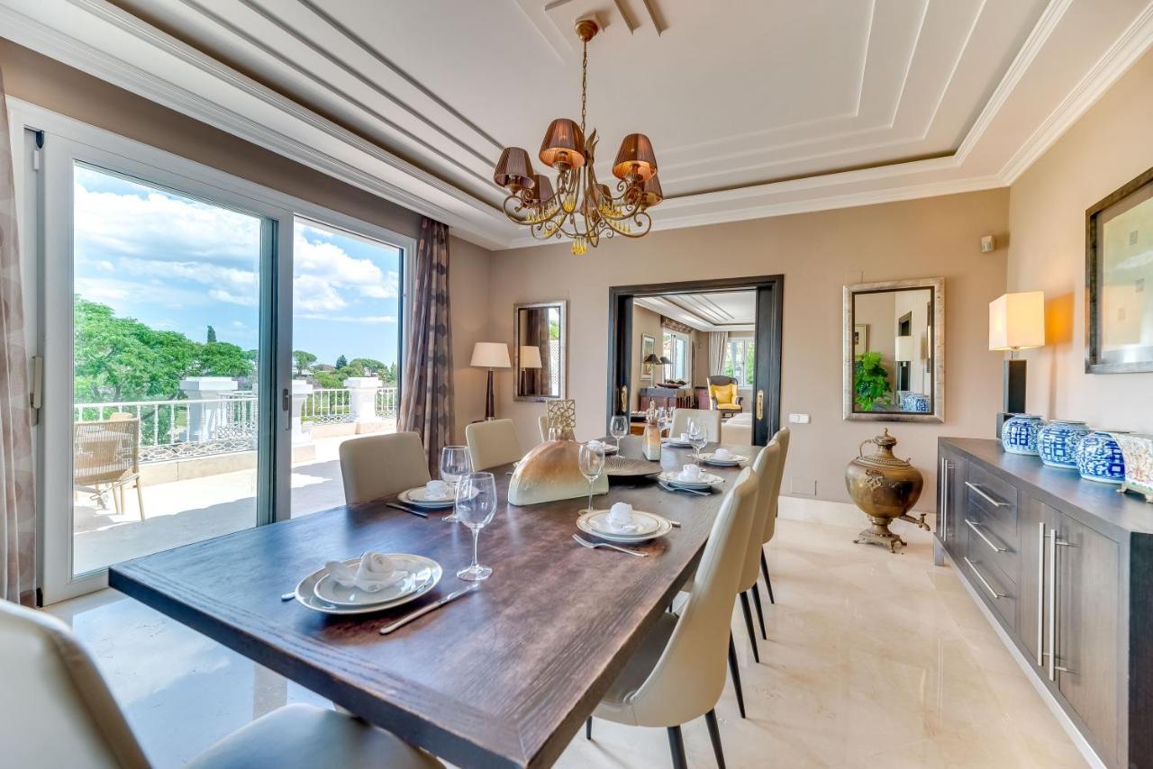 Luxurious 7 Bdrm Frontline Golf - Aloha Gardens Marbella